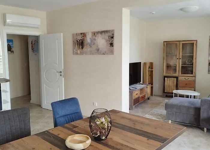 Aphrodite Park Slăntjev Brjag